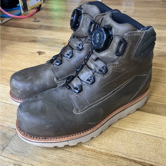 Red Wing Traction Tred